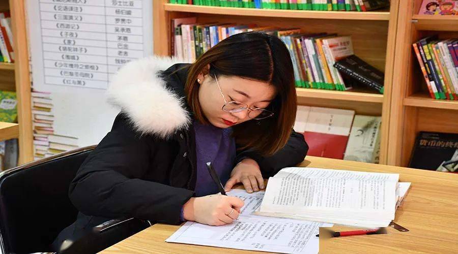 
峪宏中学举行课堂教学设计大赛‘kycom’(图8)